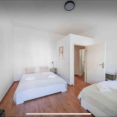 Apartments Next To Schoenbrunn Wien Exterior foto